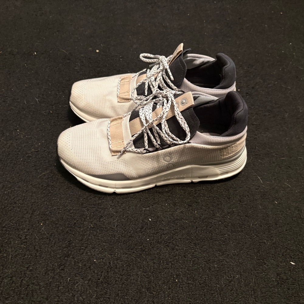 Cream and black On Running Cloudswift trainers